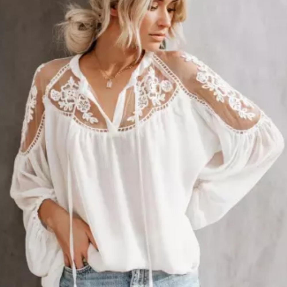 2 Left New boutique Oversized lace blouse Large